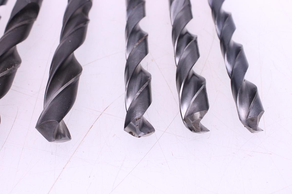 Usado Lote Brocas Taladro 15-23 mm Mango Cónico MT2 - 16 Unidades