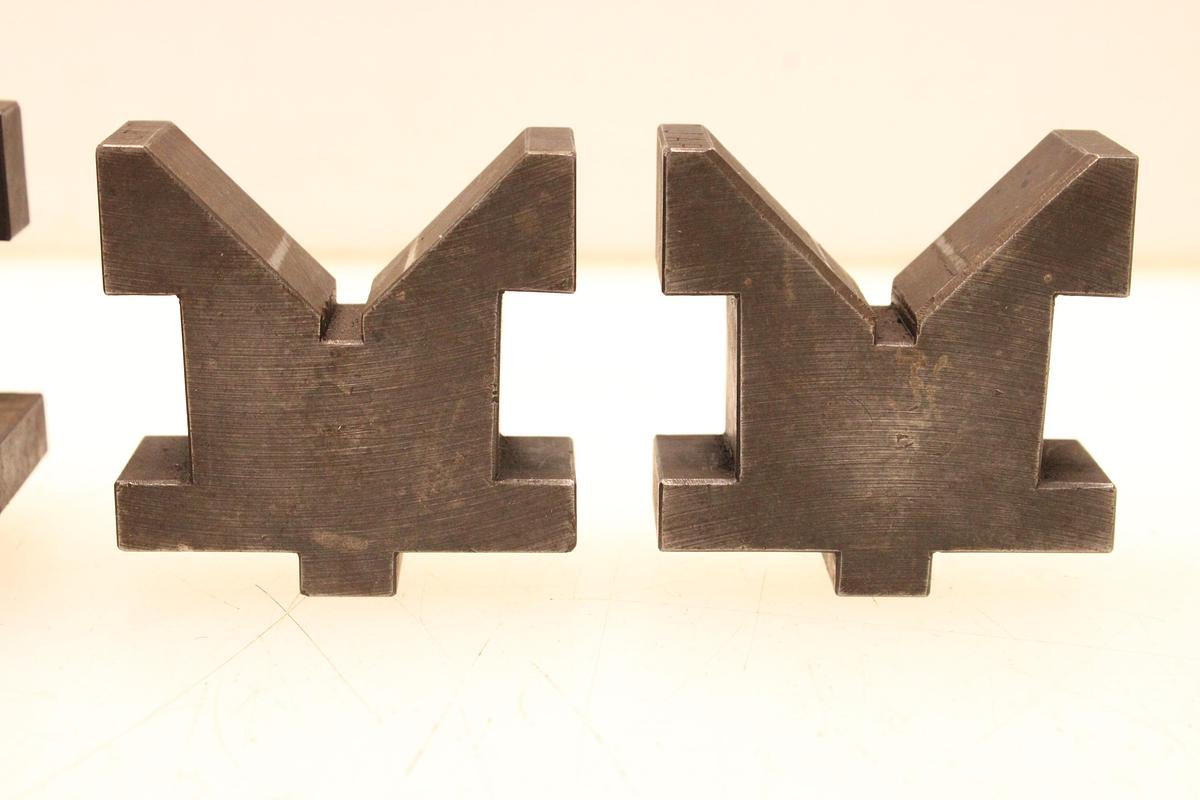 Usado Lote Bloques en V para fresadora