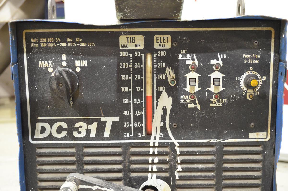 Usado Maquina soldar tig-electrodos CEM DC 31T