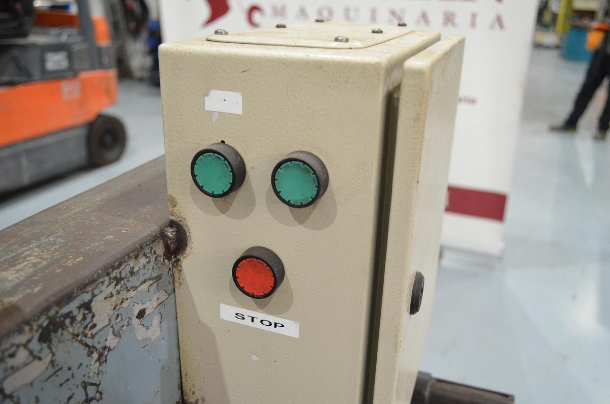 Usado Cilindro mecánico motorizado 1500x3mm Rodillo 110mm