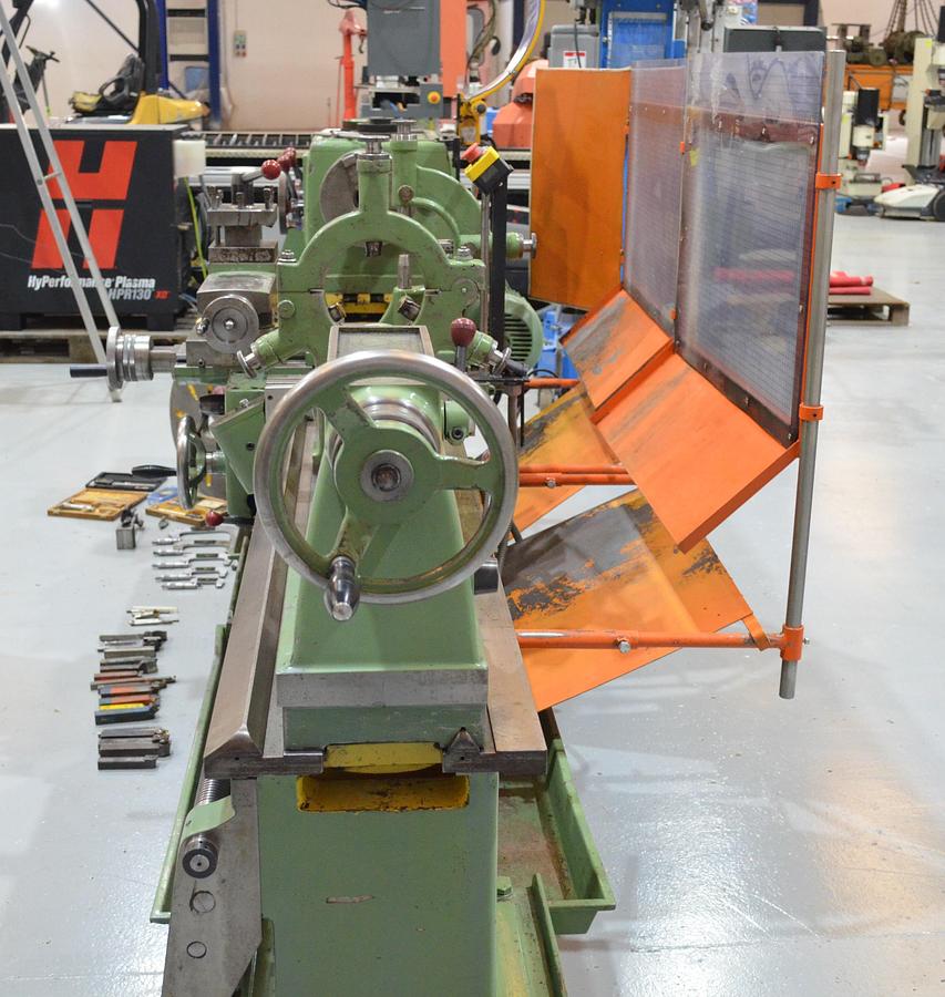 Usado Torno AP E-2 de 2.200mm e.p. con CE