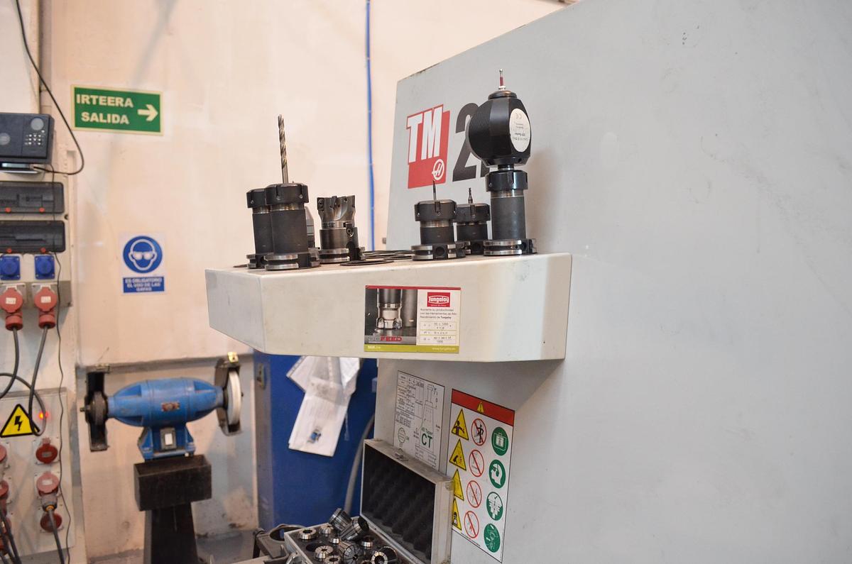 Usado Centro mecanizado Haas TM-2P Año 2020