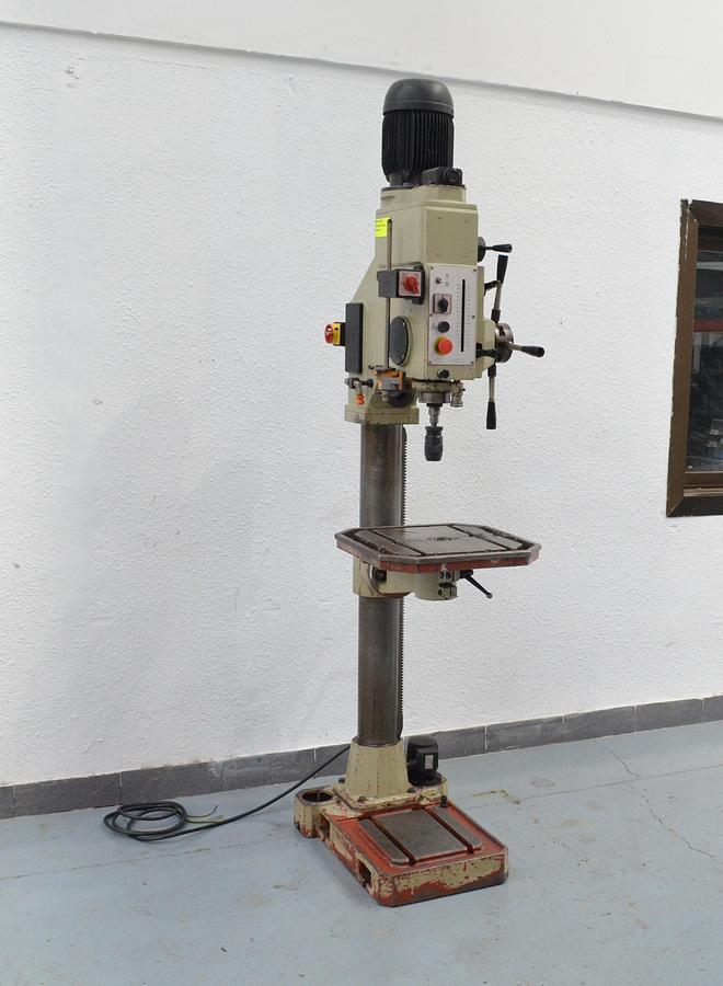 Usado Taladro columna Erlo TSAR-32 Año 96