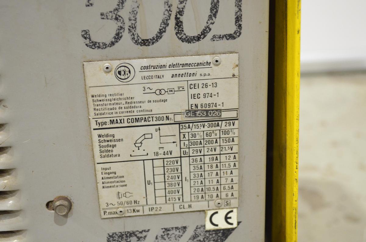 Usado Maquina soldar hilo usada CEA Maxi-Compact 300