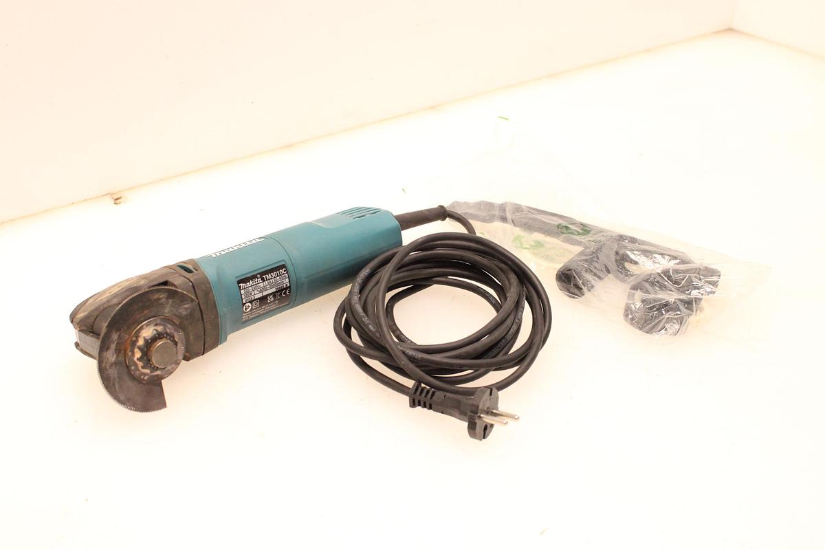 Usado Multiherramienta MAKITA TM3010C