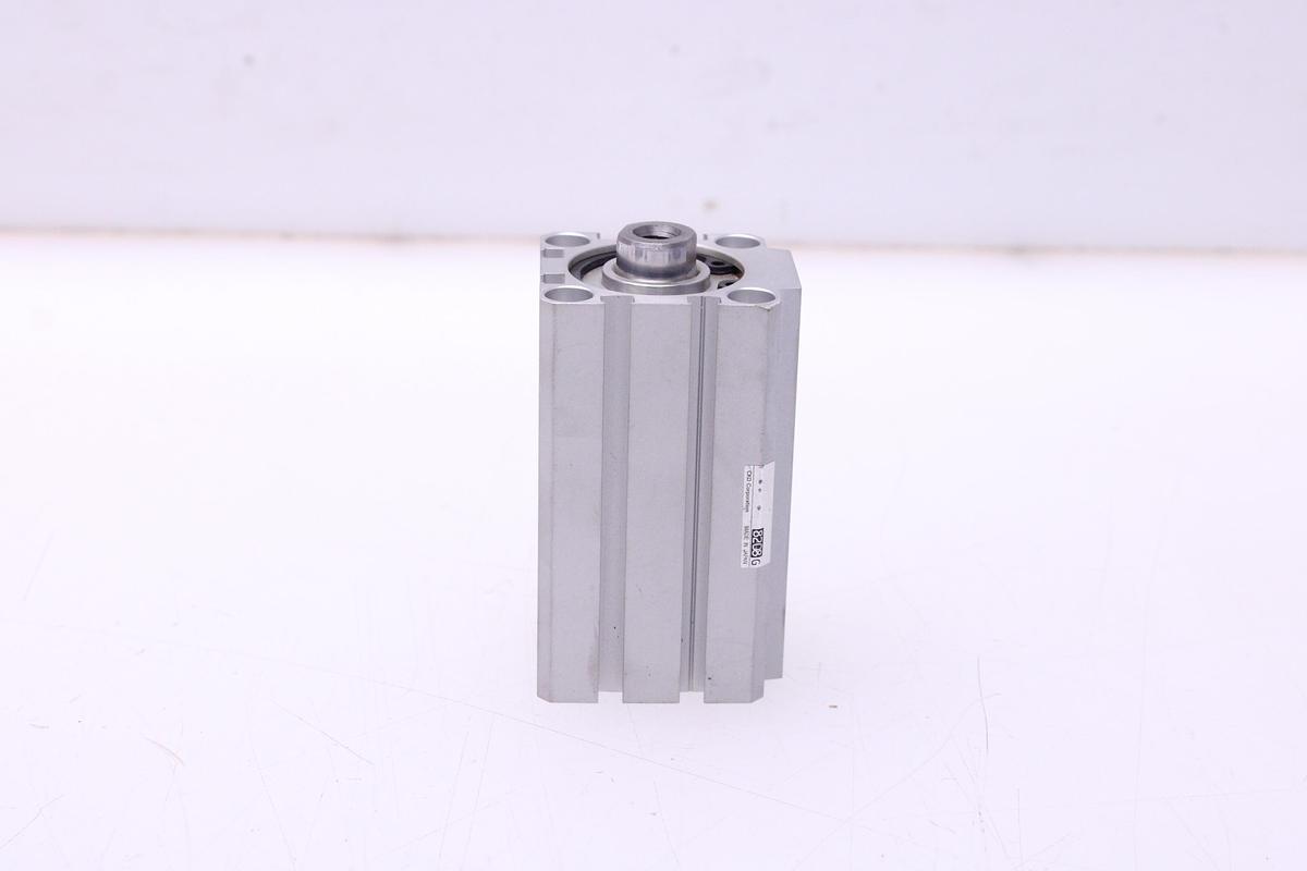 Usado Cilindro Neumatico CKD SSD-L-32GN-50