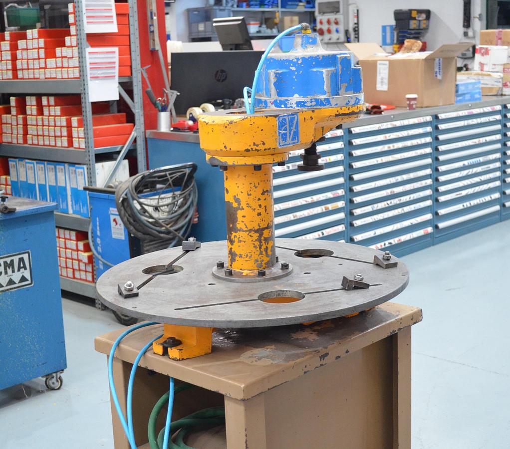 Usado Prensa neumática pulmon AZ PV-2000 S