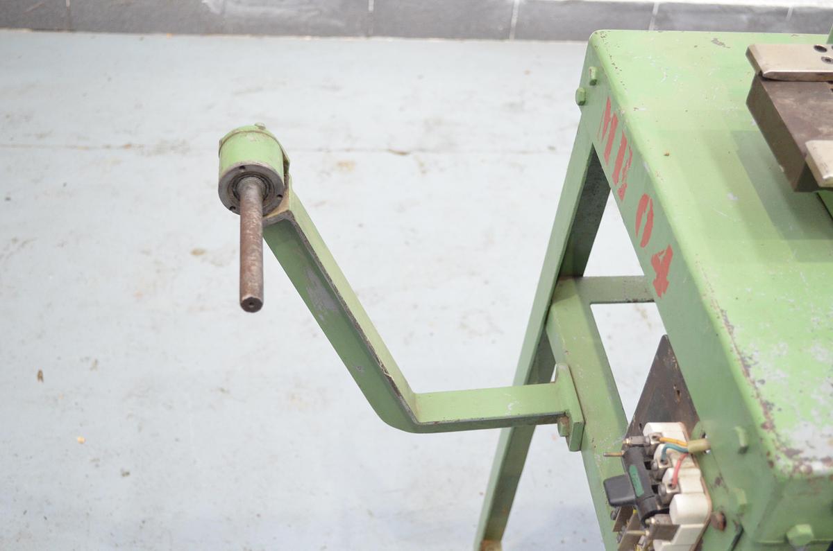 Usado Perfiladora motorizada usada