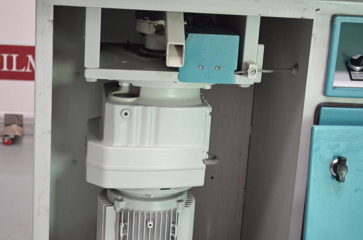 Usado Curvadora varillas forja HEBO CNC SSB3