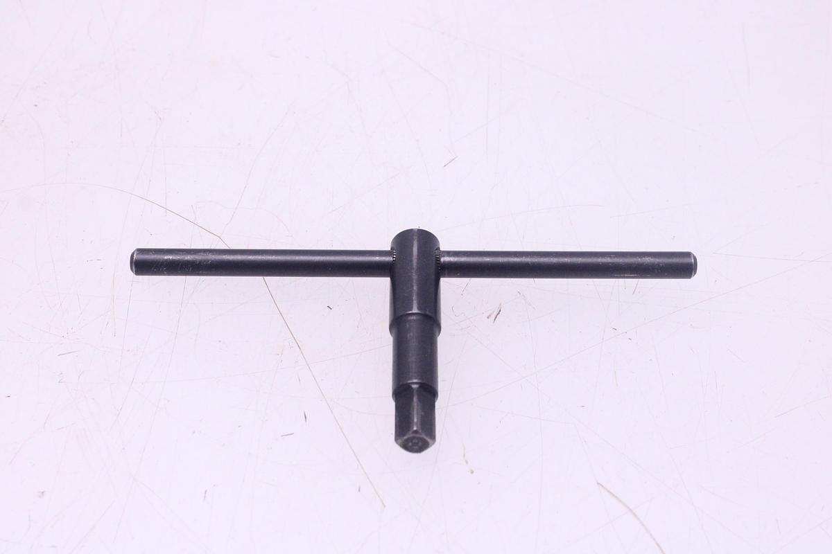 Usado Plato Para Torno 125 mm con base metalica