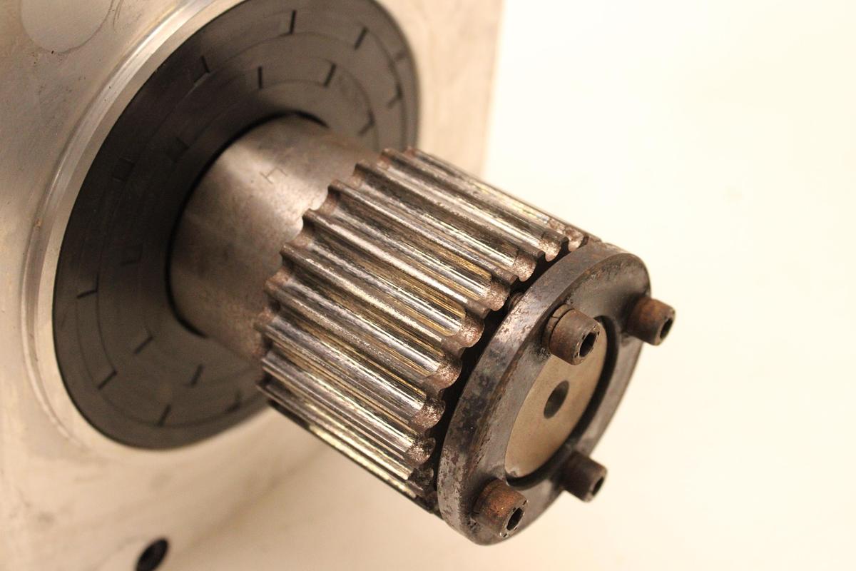 Usado Servomotor FANUC A06B-0143-B077#7000 2,8 kW