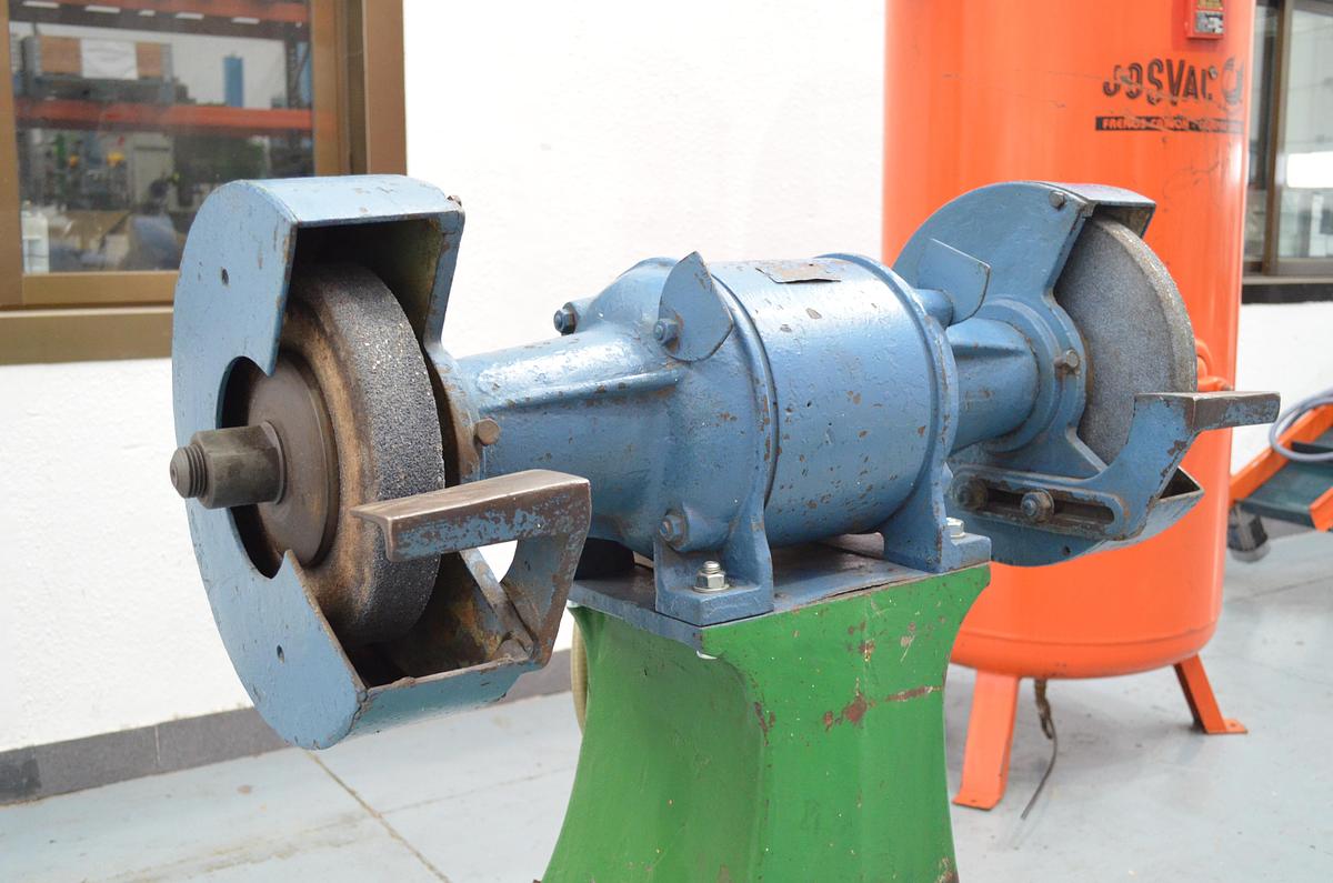 Usado Esmeriladora Zubia - Muelas 350mm