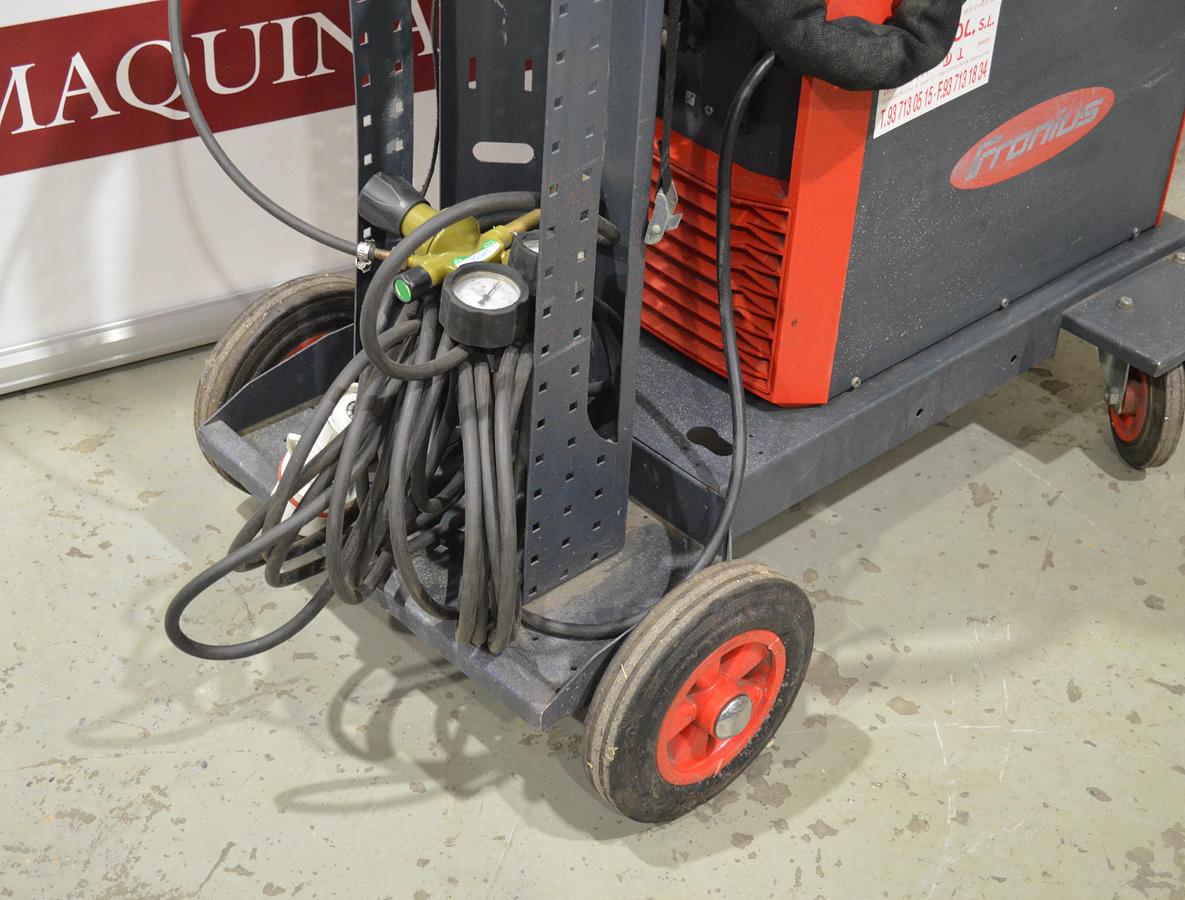 Usado Maquina soldar mig pulsada Fronius TPS 320i con devanadera WF 25i