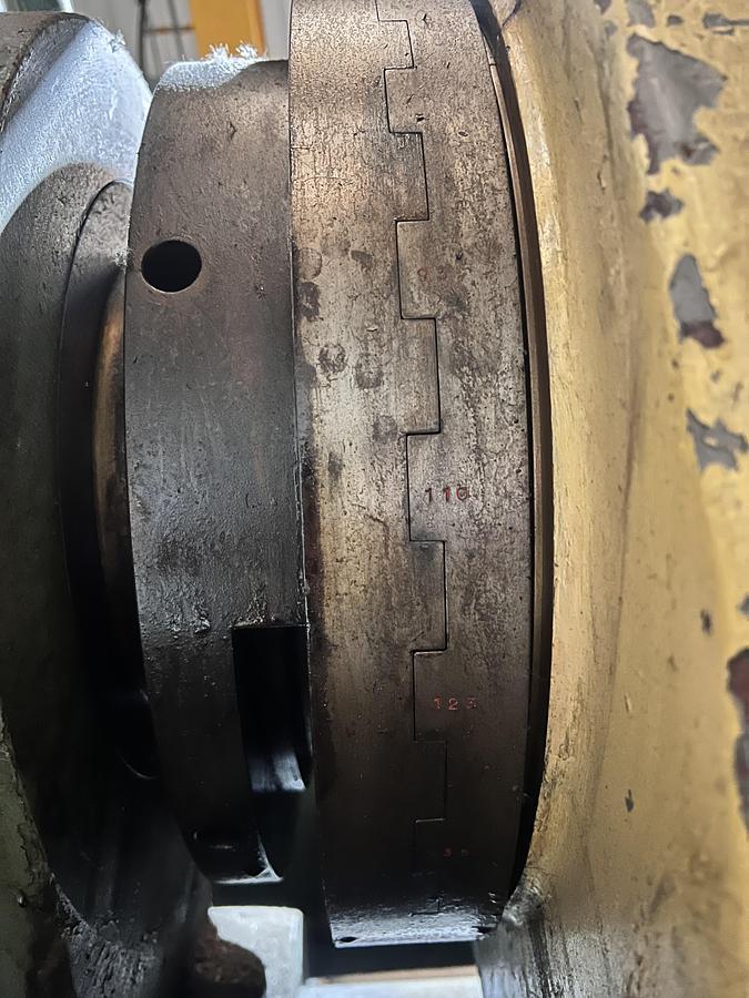 Usado Prensa excentrica ULECIA 150Tn Embrague neumático