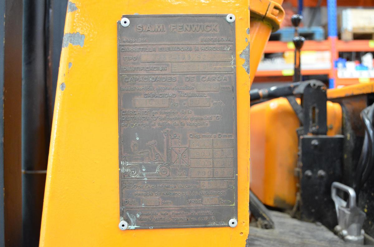 Usado Carretilla electrica FENWICK 1200kg JEP-105