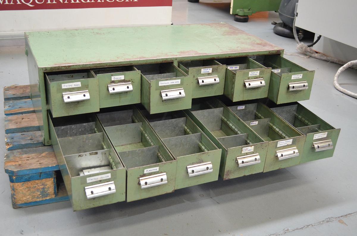 Usado Armario cajones metálicos 970x500x300(h)mm