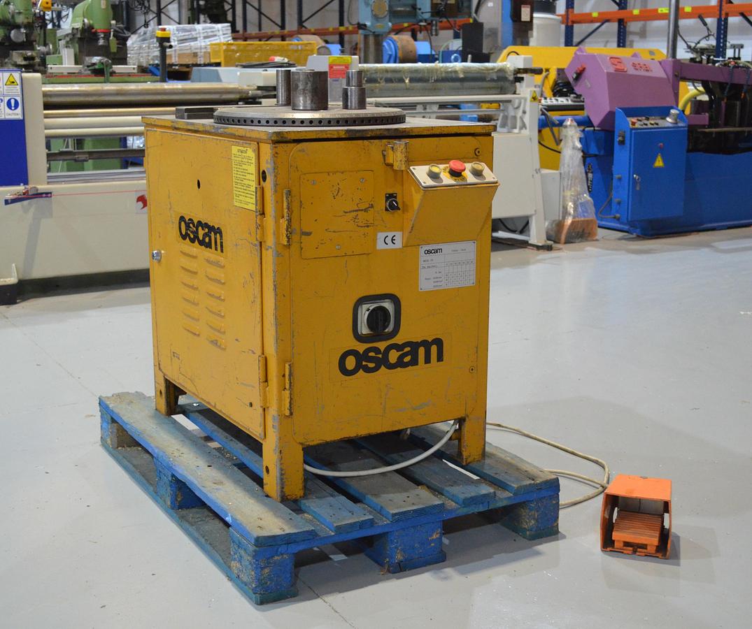 Usado Dobladora rea OSCAM CR 32