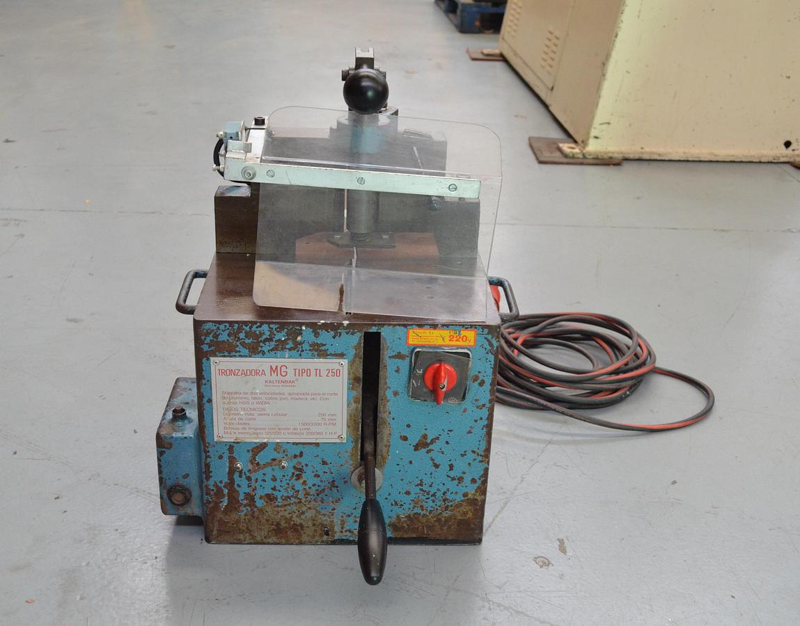 Usado Tronzadora disco manual MG TL-250