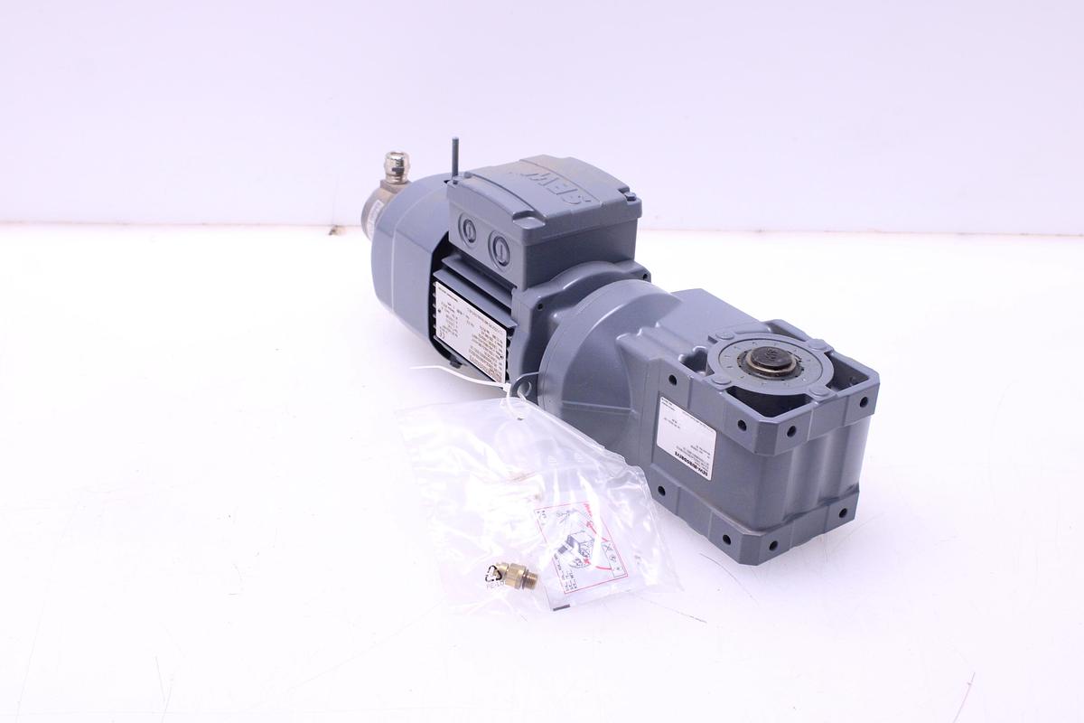 Usado Motorreductor SEW Eurodrive KA19B con encoder