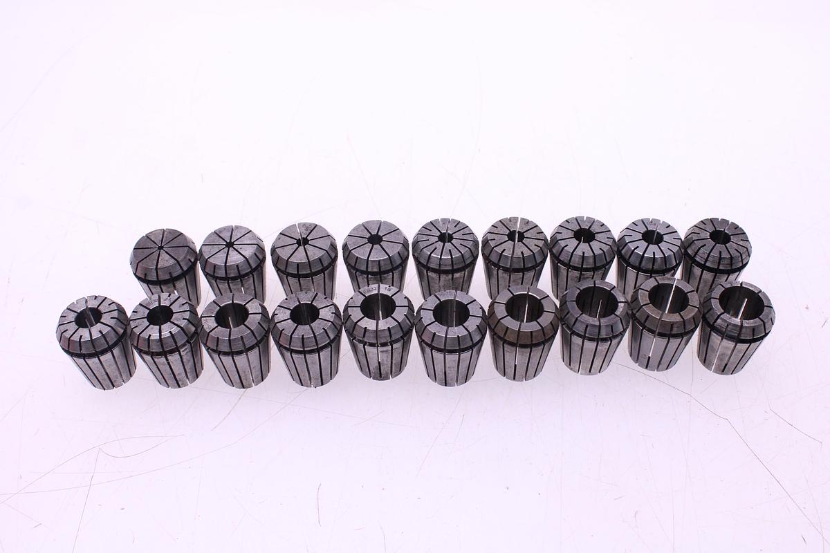 Usado Juego Pinzas Resorte ER32 "19 pcs" + Cono ISO 40 ASTRA