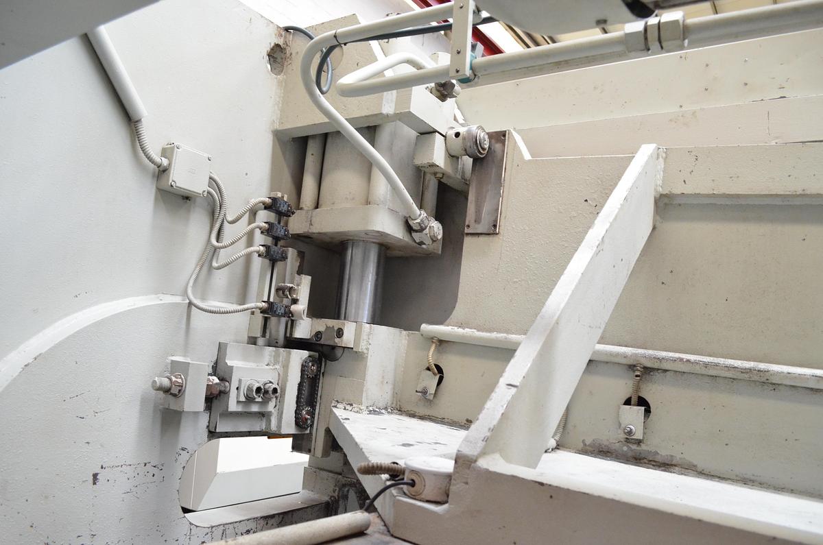 Usado Cizalla hidráulica Casanova VC-26 3100x20mm