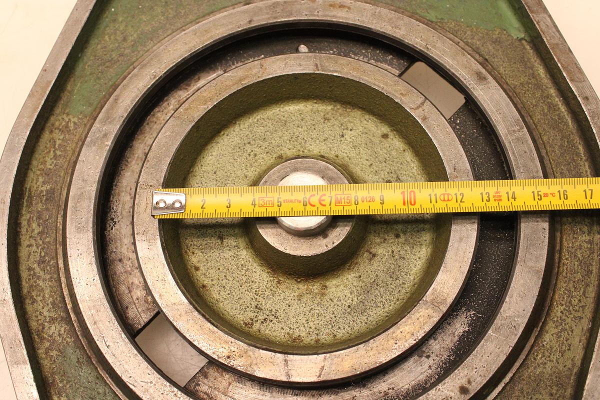 Usado Base Giratoria Para Mordazas Hidraulicas