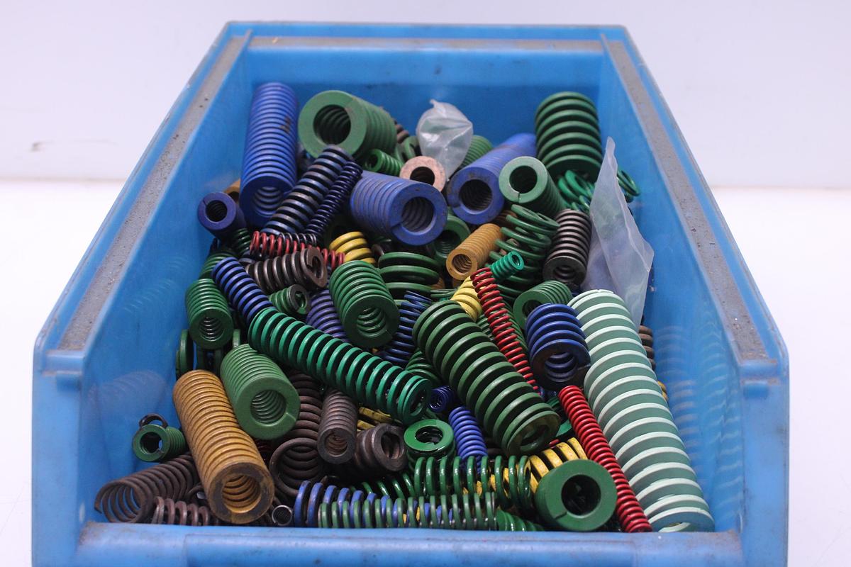 Usado Lote de Muelles de Matriceria