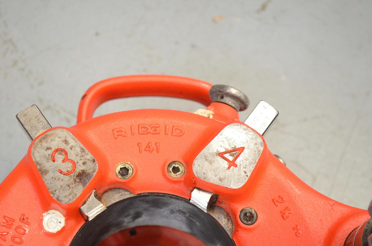 Usado Roscadora RidGid 141