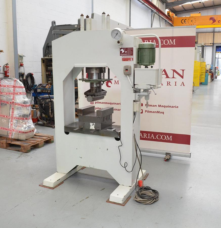 Usado Prensa hidraulica CAMP 100tn