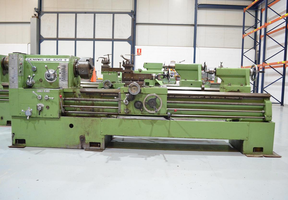 Usado Torno Geminis GE 650 2.000mm e.p