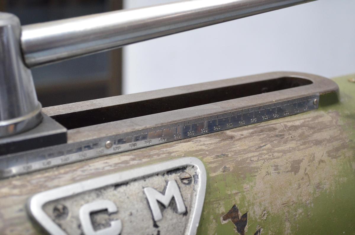 Usado Limadora CMZ L-625-E