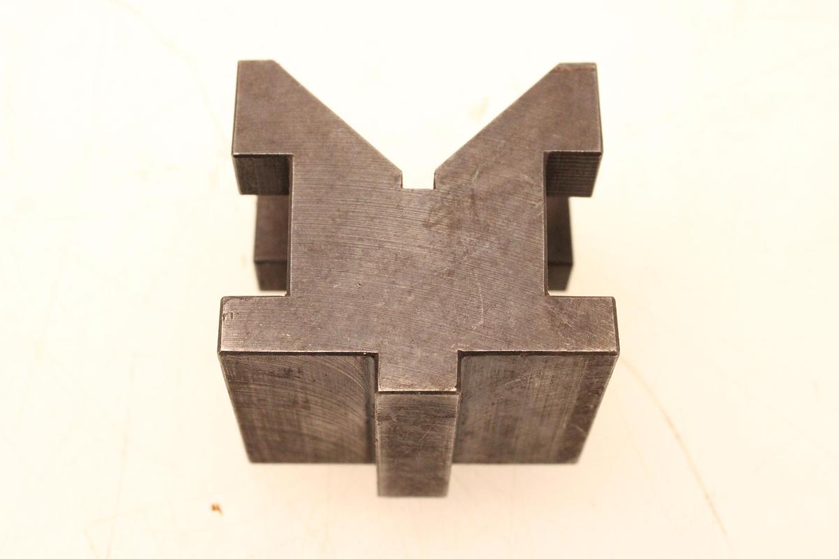 Usado Lote Bloques en V para fresadora