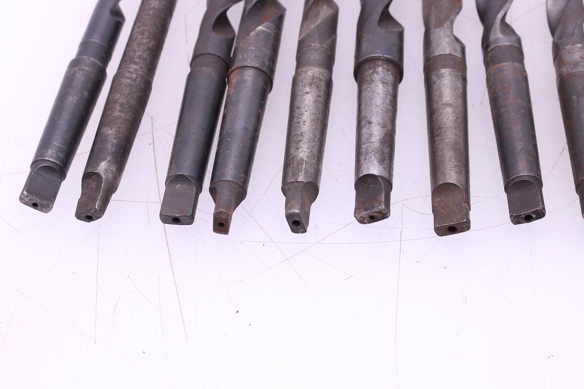Usado Lote Brocas Mango Cónico 14,75 a 23 mm MT2 - 18 Unidades