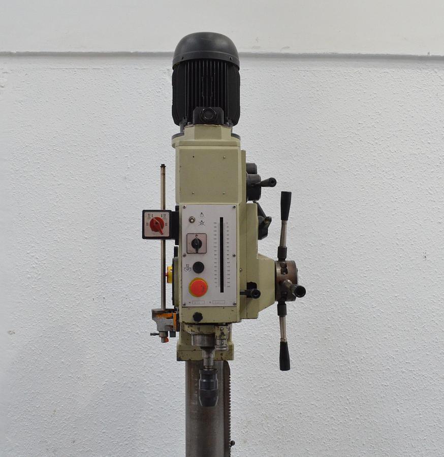 Usado Taladro columna Erlo TSAR-32 Año 96