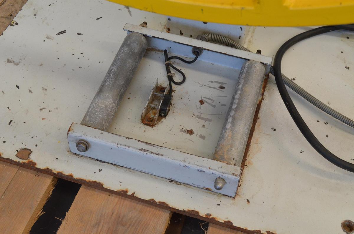 Usado Devanadora de fleje Segura Llunell DVM-2 VV PE