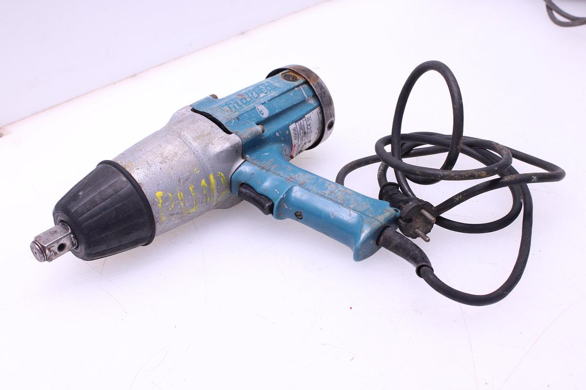 Usado Llave de Impacto Makita 6906