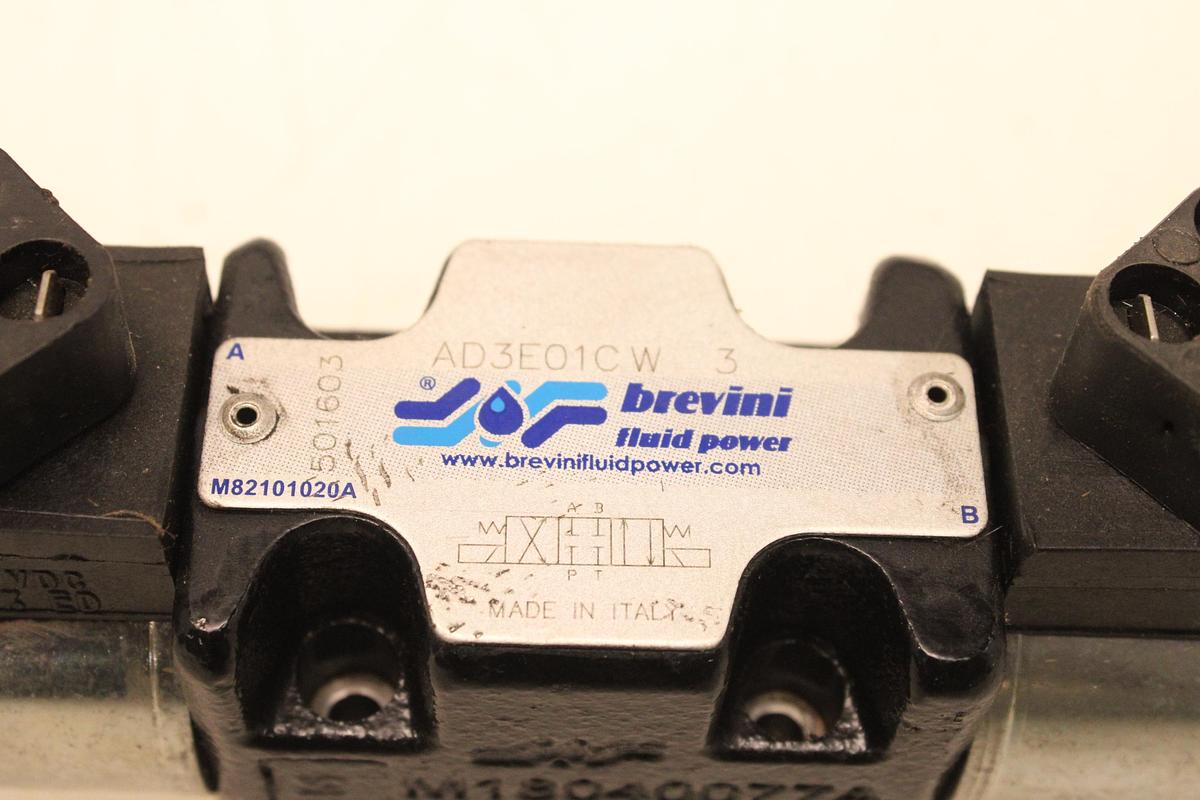 Usado Válvula Direccional BREVINI AD3E01CW 3