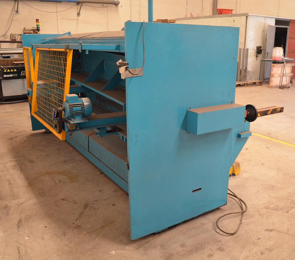 Usado Cizalla Haco corte vertical TS-3006