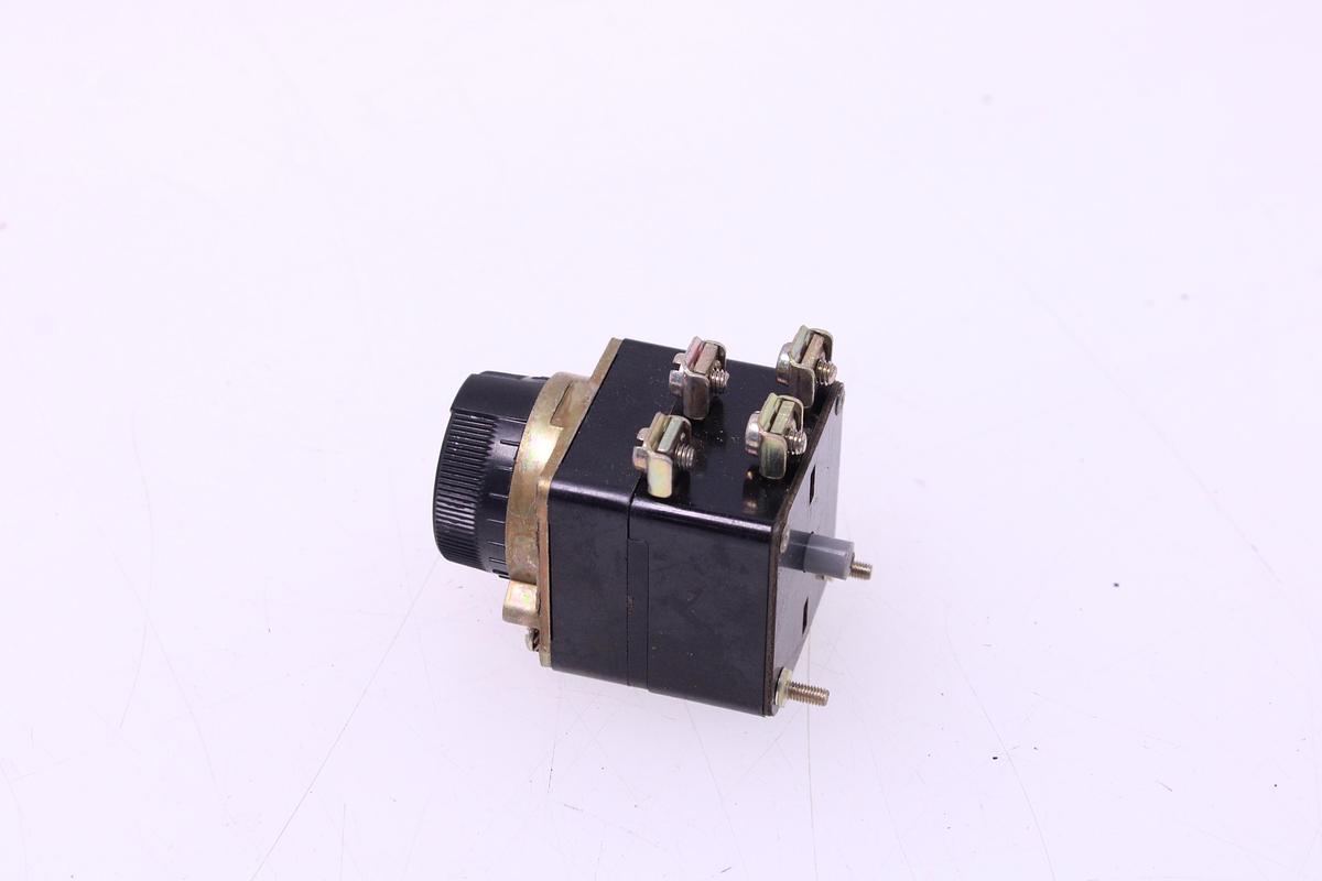 Usado Contactor Auxiliar Telemecanique ZC2-GH12