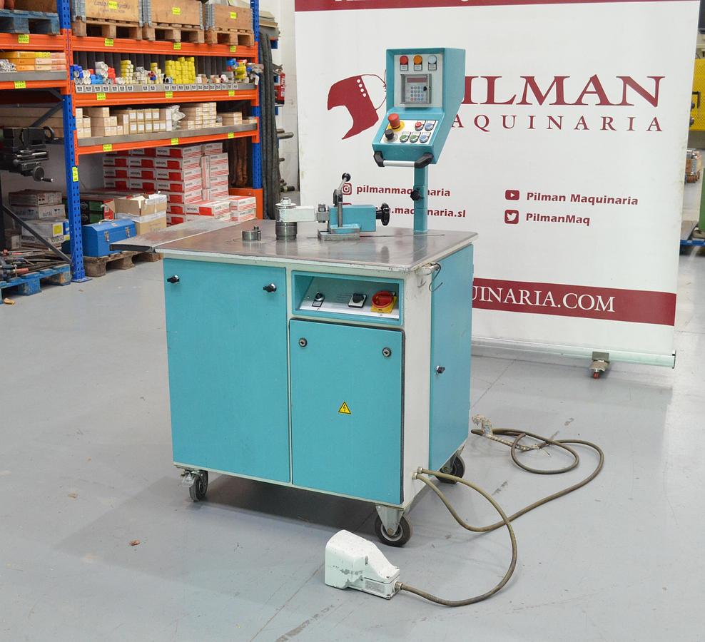 Usado Curvadora varillas forja HEBO CNC SSB3