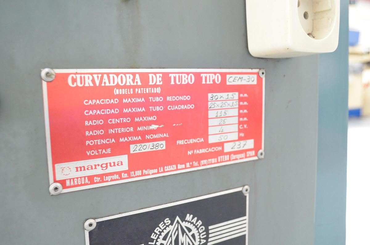 Usado Curvadora tubos Margua CEM-30