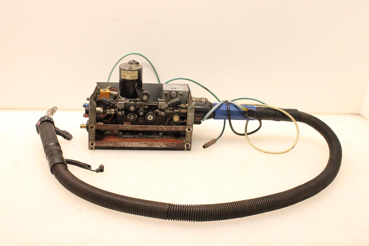 Usado Devanadera hilo Kuka 4 rodillos con antorcha Binzel