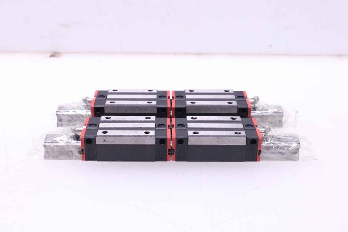 Usado 4 Patines Lineales HSH 20CA ENC + Guia