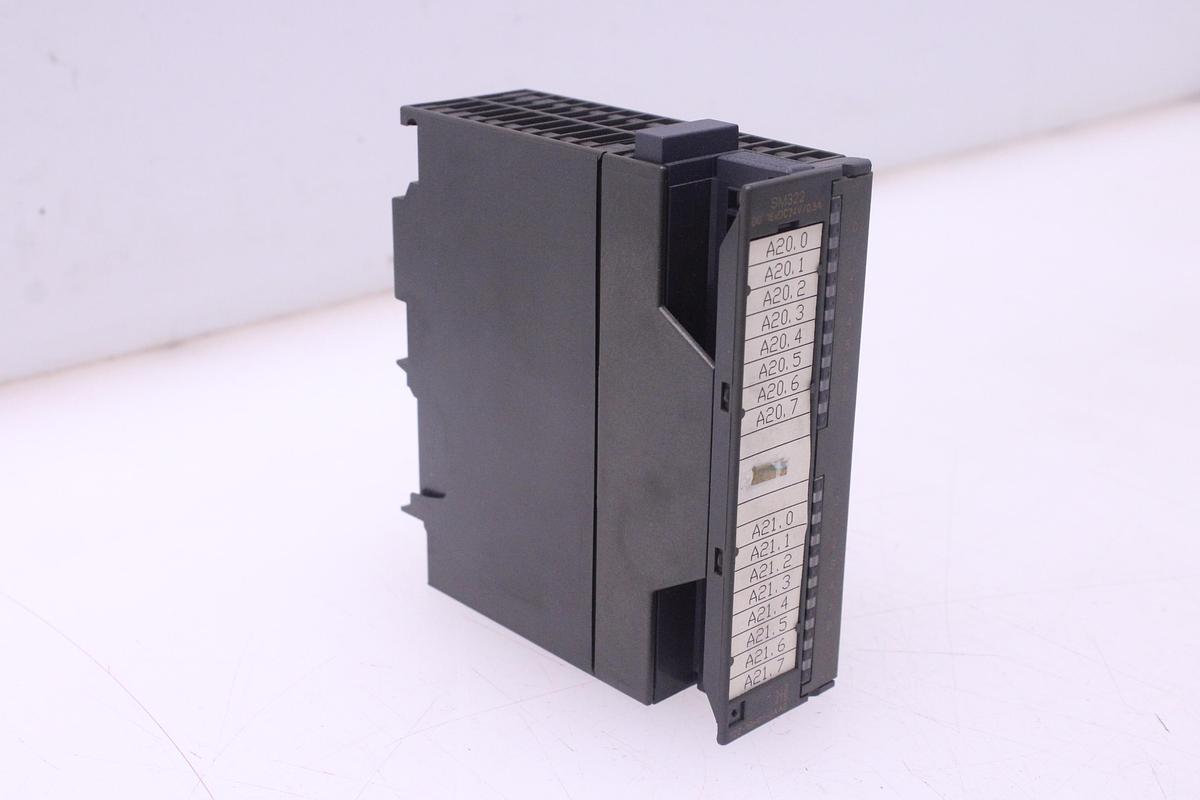 Usado Módulo de salida digital SIEMENS 6ES7322-1BH01-0AA0