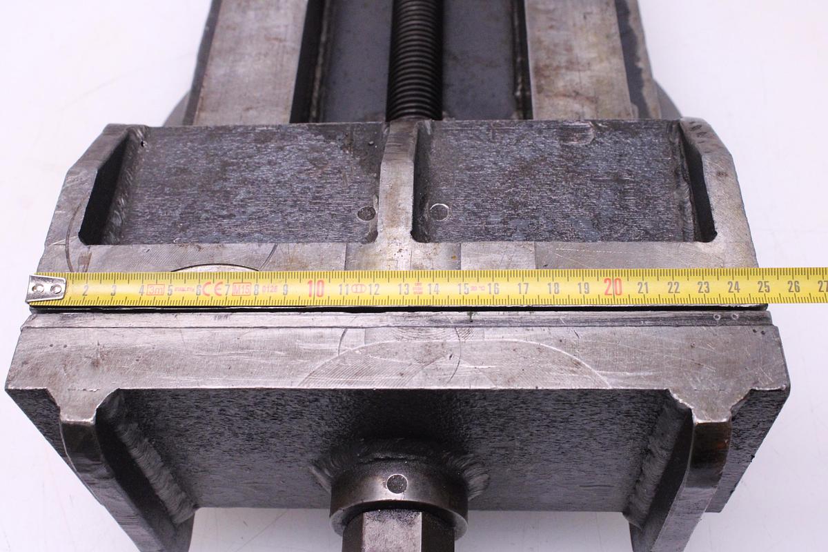 Usado Mordaza Mecánica 250mm