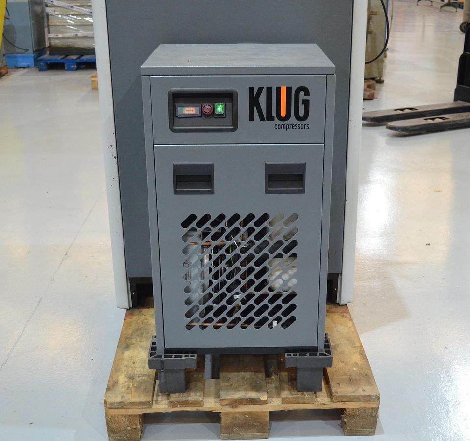 Usado Compresor tornillo Atlas Copco GA10 con secador aire KLUG