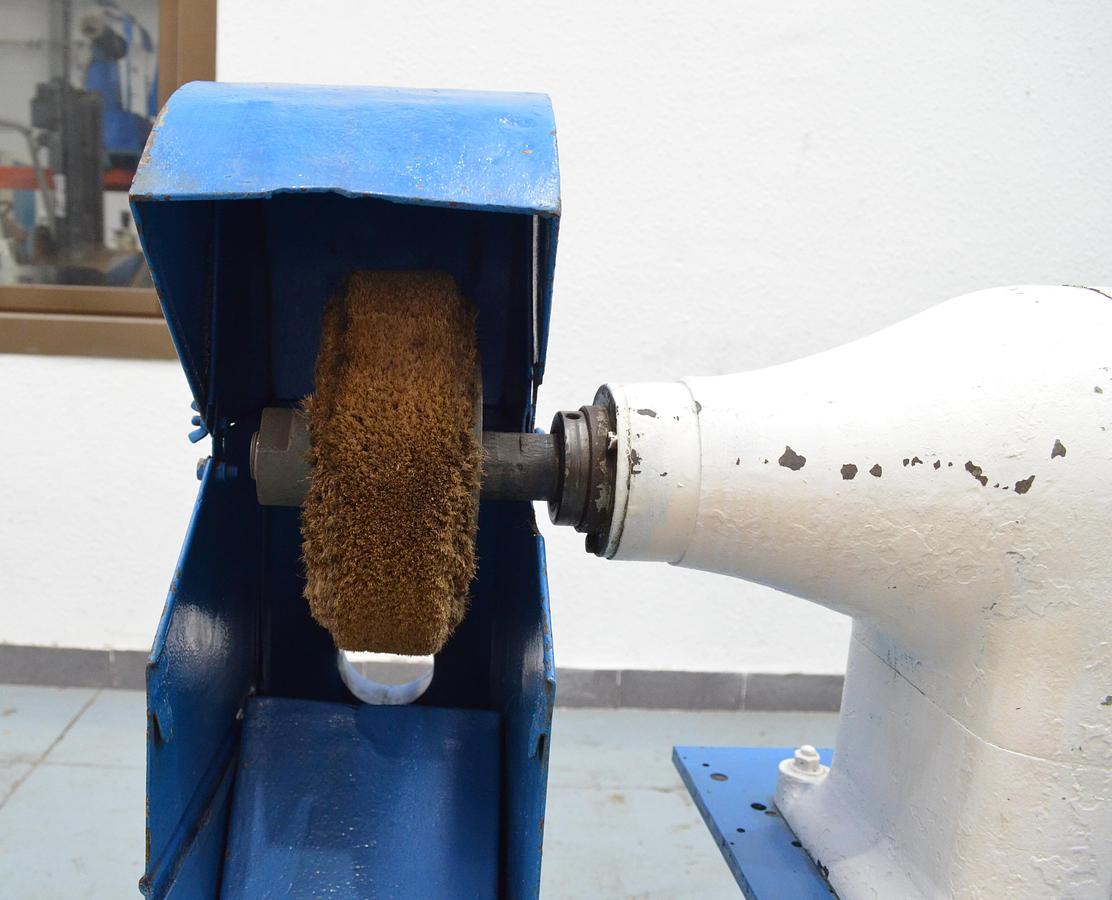 Usado Lijadora banda - pulidora Pact B90P 3Hp