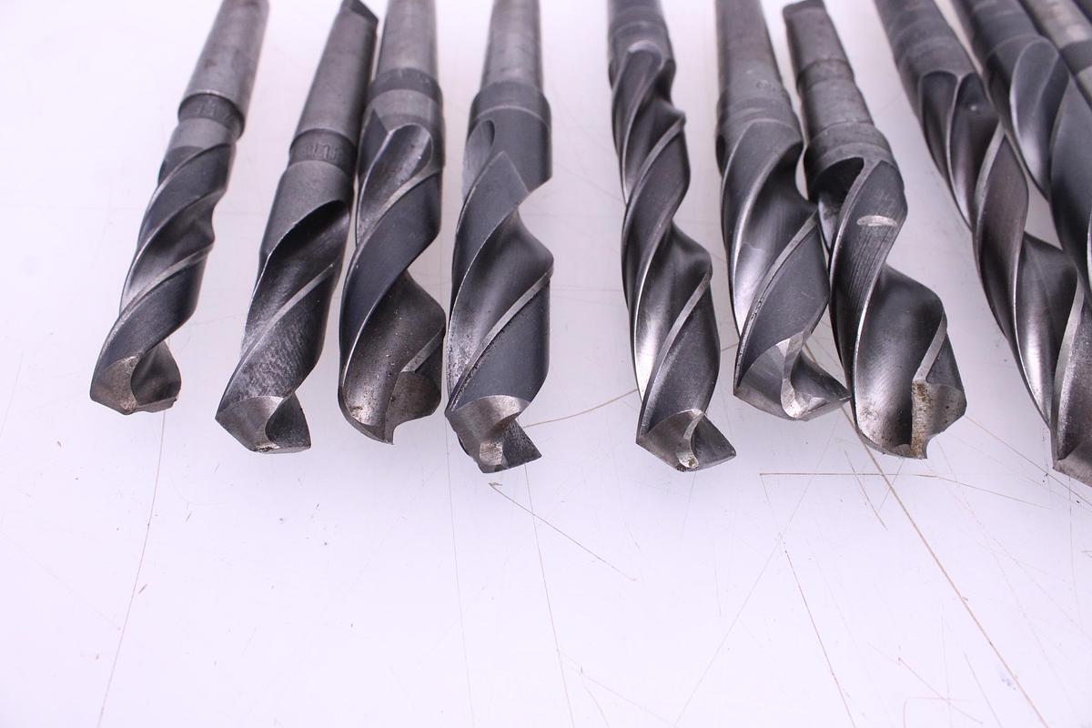 Usado Juego Brocas Metal 15 a 22,50 mm Mango Cónico Morse MT2 - 26 Unidades