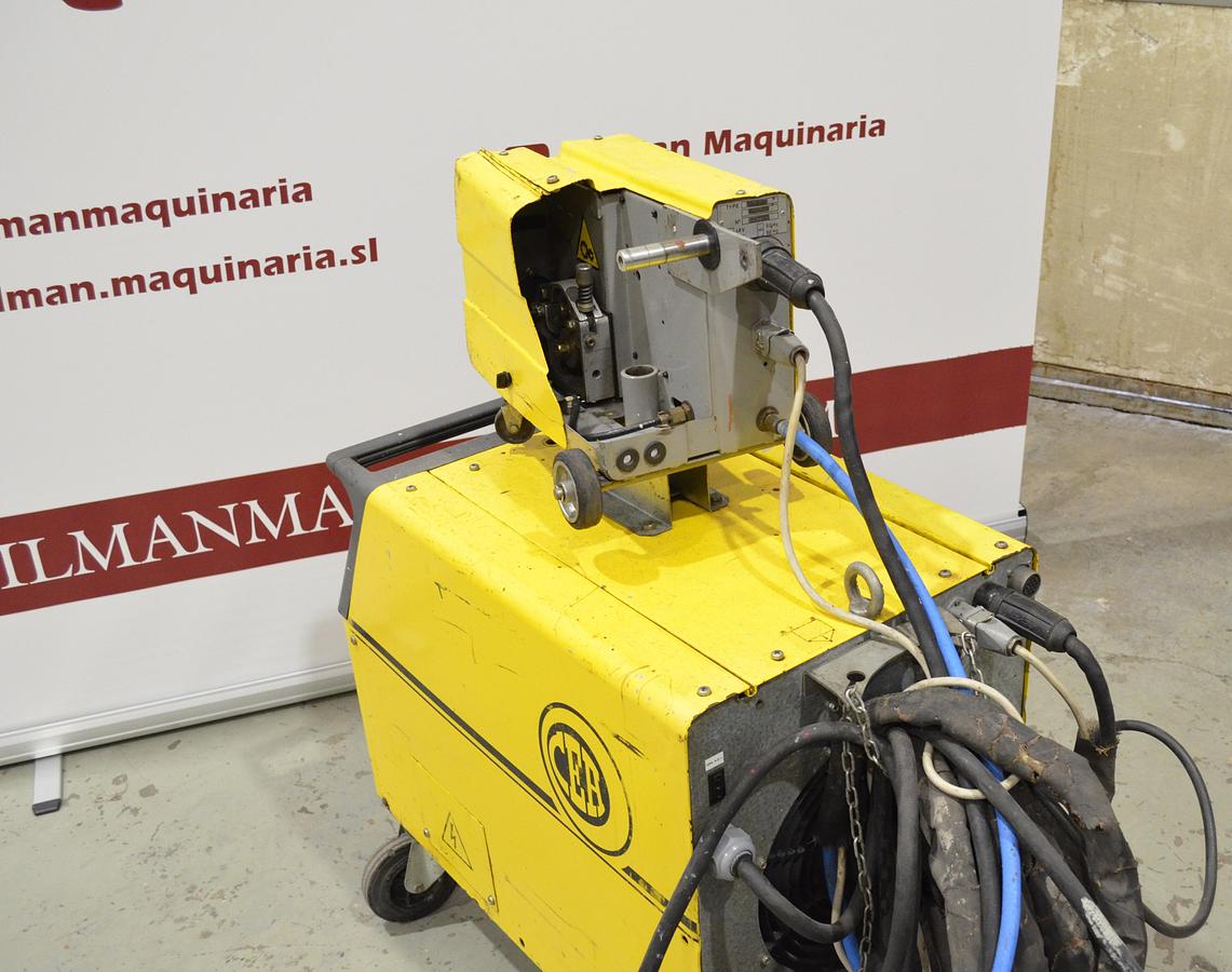 Usado Maquina soldar mig CEA ECHO 452 con devanadera TR 80 - 8m alargadera