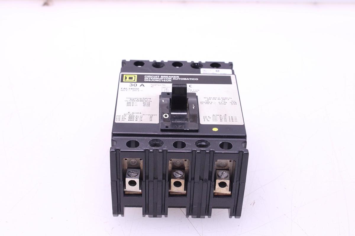 Usado Disyuntor SQUARE D FAL34030